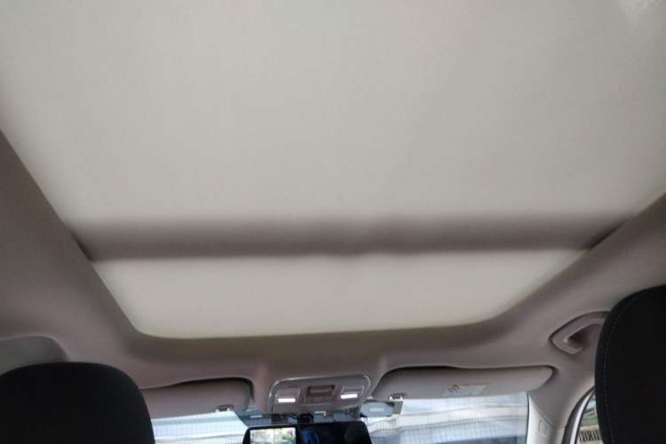 Used Geely Auto Emgrand X7 Sport 2020 1.8TD DCT Two-Wheel Drive Smart Connect 4G-Enabled Version
