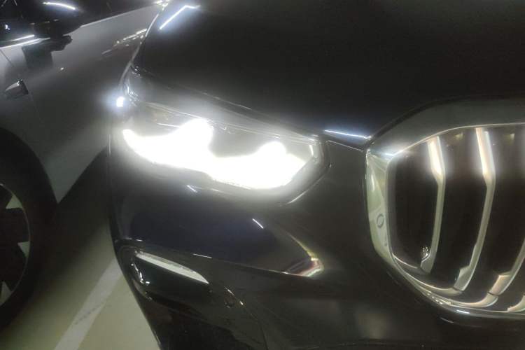 Used BMW X5 2021 Restyled xDrive30i M Sport Package Right Front Headlight