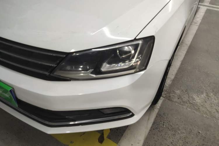 Used Volkswagen Sagitar 2015 230TSI Manual Comfort Version