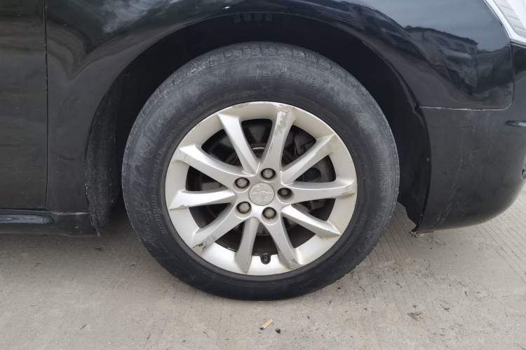 Used Peugeot 508 2013 2.0L 2nd Anniversary Edition with Automatic Sunroof – Classic Version Right Front Wheel Hub