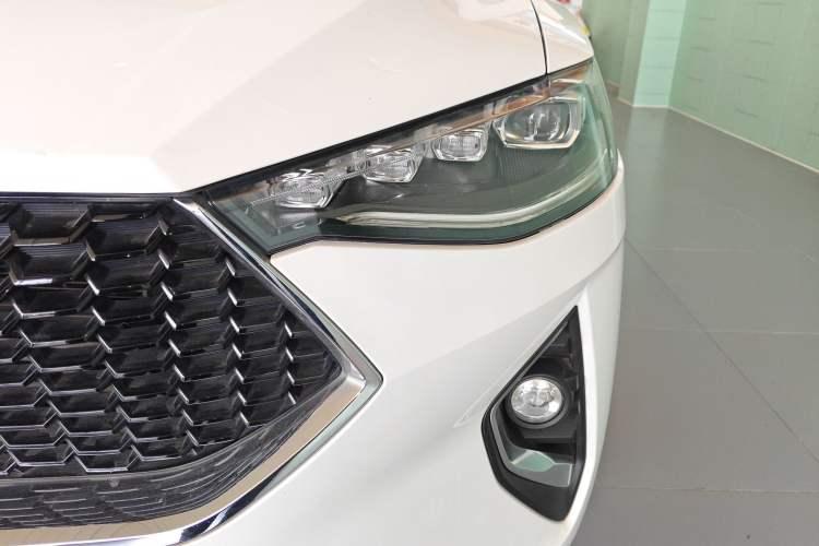Used Haval F7 2019 1.5T Two-Wheel Drive i-Type China V Standard Left Front Headlight