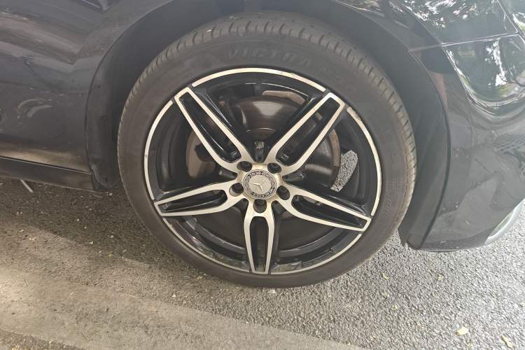 Used Mercedes-Benz E-Class 2017 Facelift E 200 Sport 4MATIC
