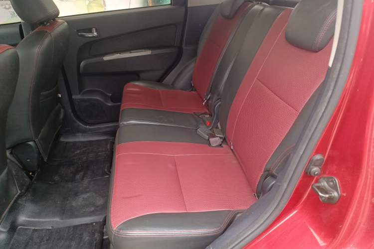 Used Oshan Olisway 2015 X6 1.4L Manual Mount Everest Edition