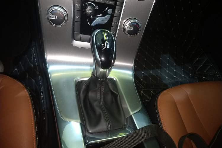 Used Volvo S60 2019 S60L Facelift T5 Intelligent Advanced Edition
