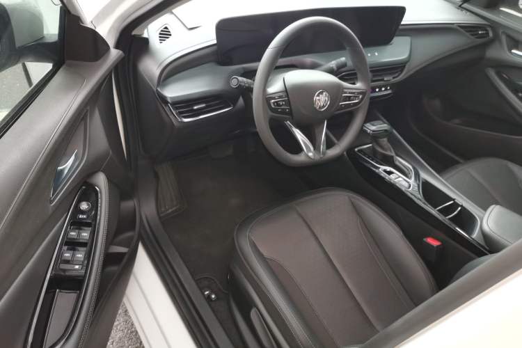 Used Buick Verano 2023 Pro Enjoyment Edition Driver Seat