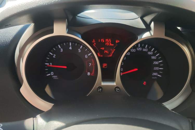 Used Infiniti ESQ 2014 1.6L Spontaneous Edition Instrument Cluster