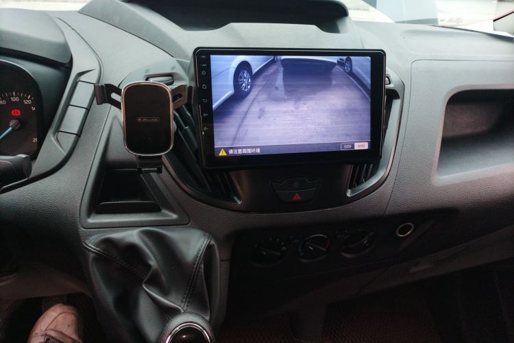 Used Ford Transit 2019 2.0T Diesel Multi-Purpose Commercial Vehicle Mid-Drive Mid-Roof 6-Seater China VI Standard