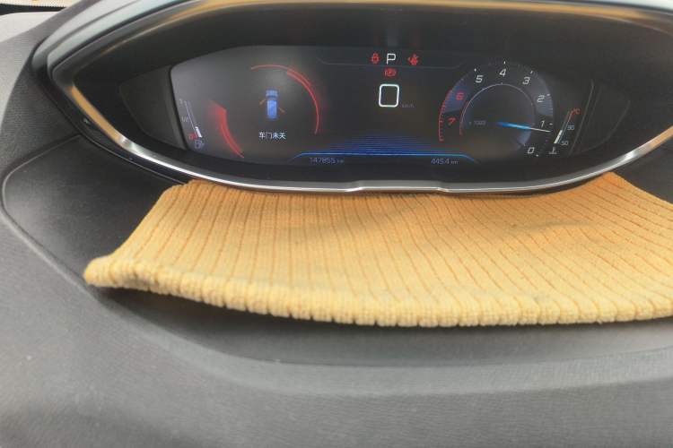 Used Peugeot 4008 2017 350THP Elite Edition Odometer Close Up