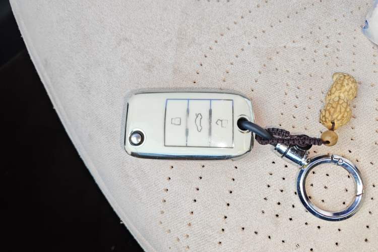 Used Roewe i6 2020 PLUS 1.6L CVT 4G Connected Glory Flagship Edition