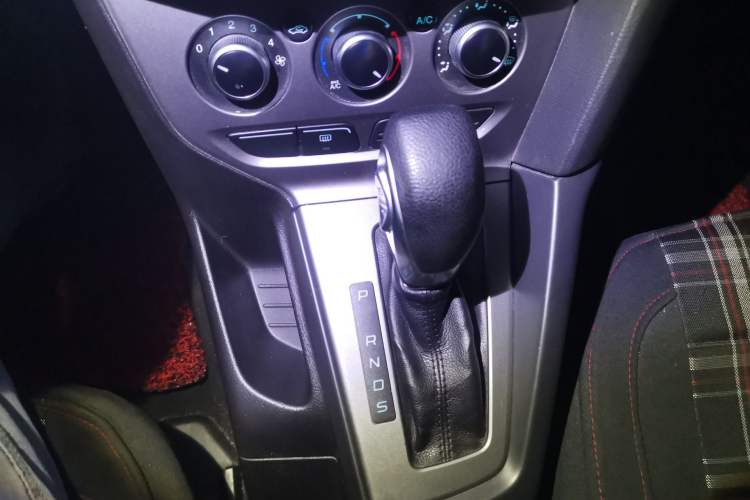 Used Ford Focus 2012 Hatchback 1.6L Automatic Comfort Model
