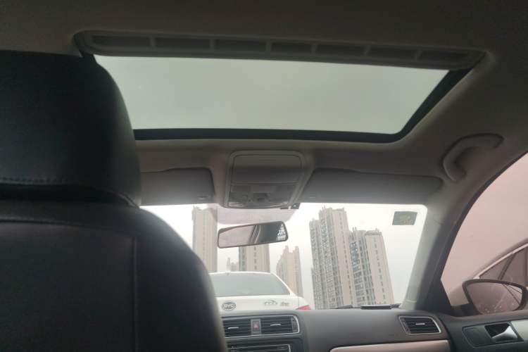 Used Volkswagen Sagitar 2014 1.6L Automatic Comfort Model Headliner