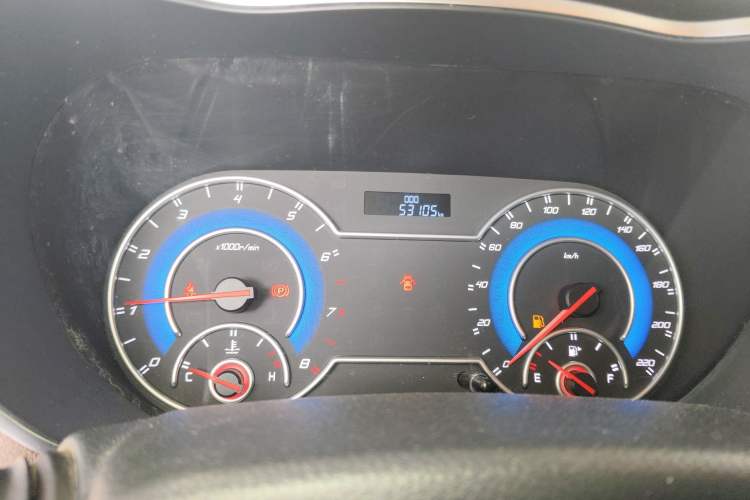 Used Haima V70 2016 2.0L Manual - Comfort Edition 6 Seats
