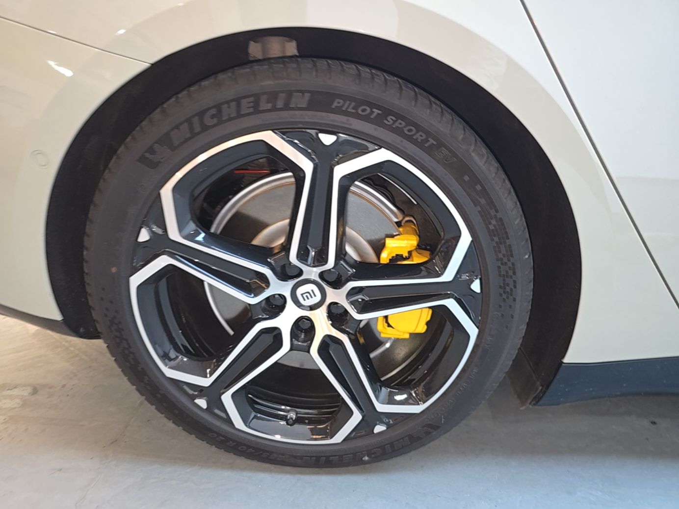 Xiaomi Auto SU7 2024 Four-Wheel Drive Ultra-Long Range Advanced Intelligent Driving Max Edition — снимка 11