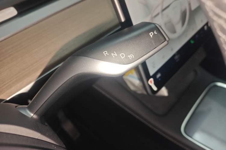 Used Tesla Model Y 2022 Rear-Wheel-Drive Version