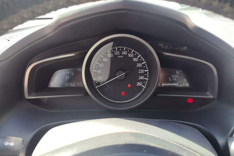 Used Mazda 3 Axela 2017 Sedan 1.5L Automatic Comfort Model Emission Standard China V