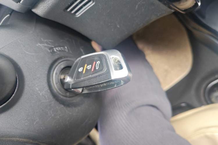 Used Honda Greiz 2016 1.5L CVT Comfort Version Vehicle Key