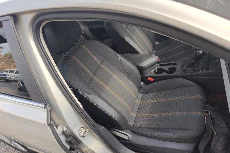 Used Volkswagen Lavida 2019 280TSI DSG Comfort Edition China VI standard
