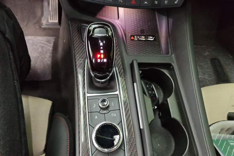 Used Cadillac CT5 2023 28T Platinum Edition Gear Lever