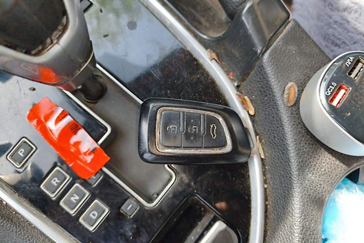 Used Dongfeng Aeolus AX7 2015 2.0L Automatic Zhiyi Trim