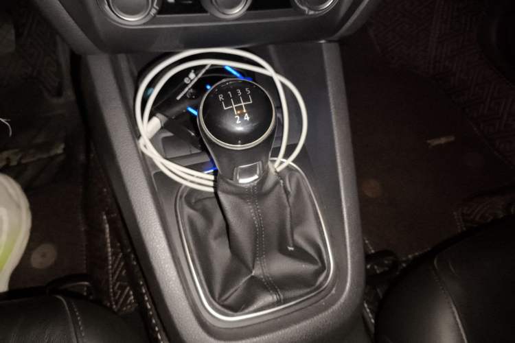 Used Volkswagen Sagitar 2014 Revised Version 1.6L Manual Comfort Edition
