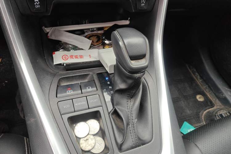 Used Toyota RAV4 2023 2.0L CVT Two-Wheel Drive Urban Edition
