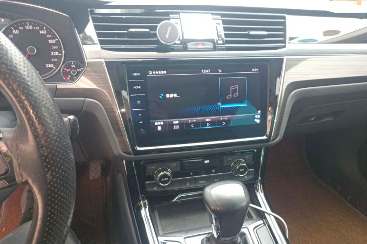 Used Volkswagen Phideon 2019 380TSI Two-Wheel Drive Business Edition China VI Standard