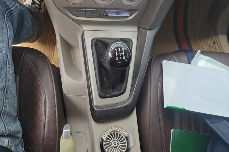 Used Ford Focus 2012 Sedan 1.6L Manual Comfort Model
