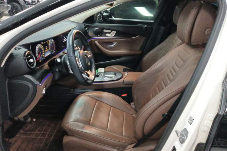 Used Mercedes-Benz E-Class 2019 E 300 L Sporty and Stylish Model
