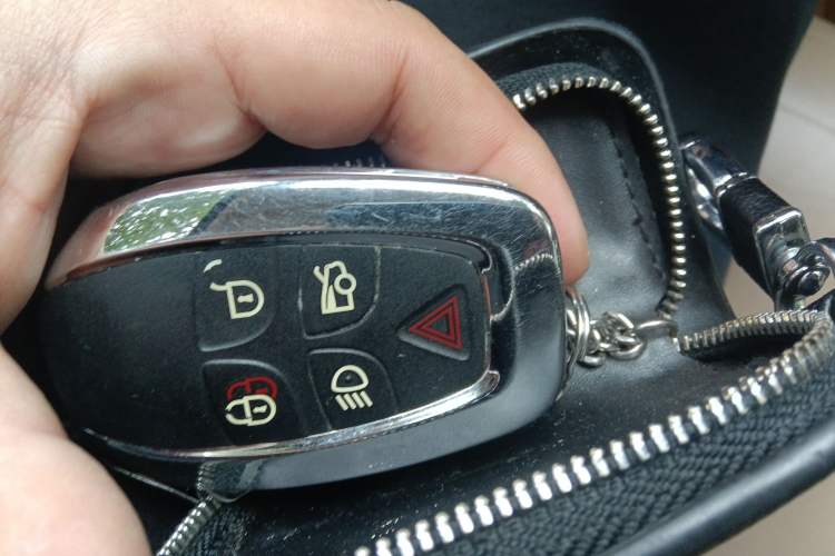 Used Jaguar XJ 2011 XJL 3.0 Panoramic Business Edition Vehicle Key