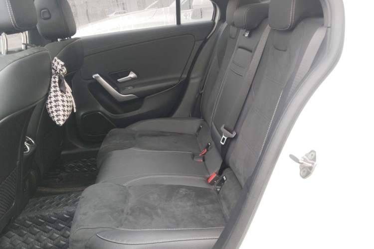 Used Mercedes-Benz A-Class 2022 Second Facelift A 200 L Sport Sedan Fashion Version
