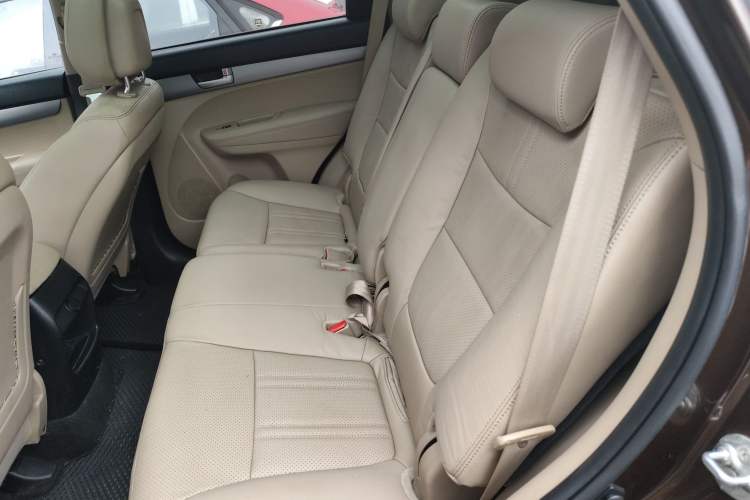 Used Kia Sorento 2013 2.4L 7-Seater Gasoline Luxury Version China IV Standard
