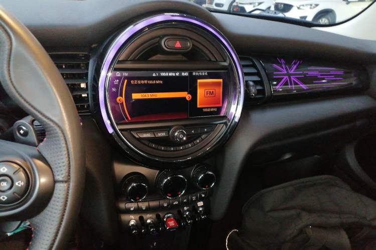 Used MINI 2021 2.0T COOPER S Classic Edition Audio And AC Panel