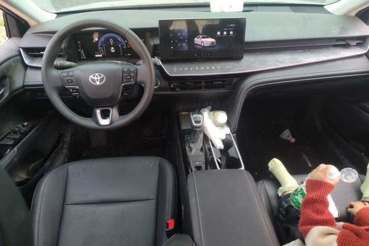 Used Toyota Camry 2026 Model Dual-Engine 2.0HGVP Luxury Edition