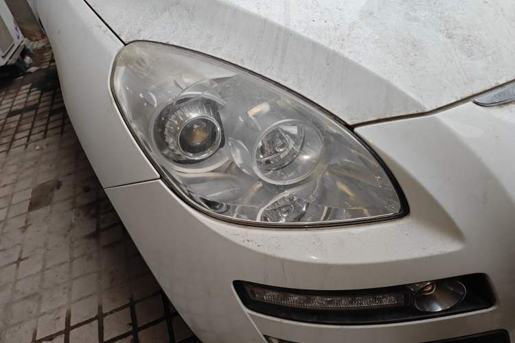 Used Luxgen Great 7 SUV 2012 Limited-Edition Sharp Model 2.2T Two-Wheel Drive Smart Version