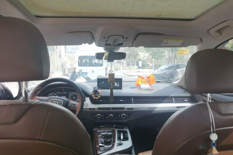 Used Audi Q7 2019 45 TFSI Comfort Model