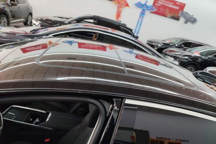 Used Buick LaCrosse 2024 Avia Edition Roof