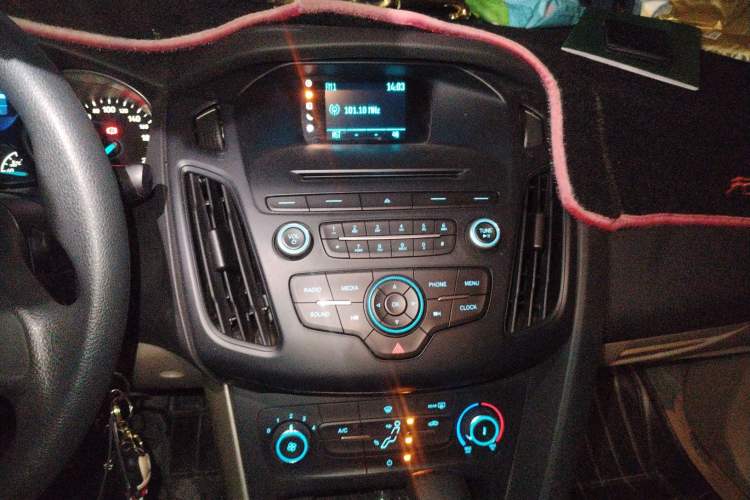Used Ford Focus 2015 Sedan 1.6L Automatic Comfort Model
