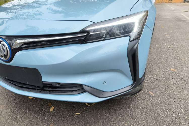 Used Buick Velite 6 2019 Connected & Smart
