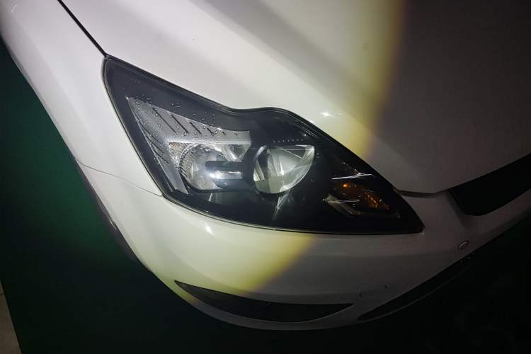 Used Ford Focus 2013 Hatchback Classic 1.8L Automatic Base Model