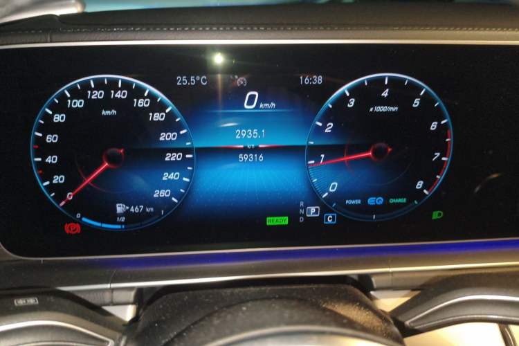 Used Mercedes-Benz GLE 2021 GLE 450 4MATIC Stylish Model Instrument Cluster