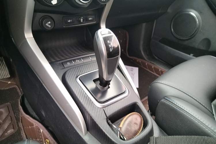 Used BYD Yuan New Energy 2018 EV360 Smart Connect Cool Edition Gear Lever