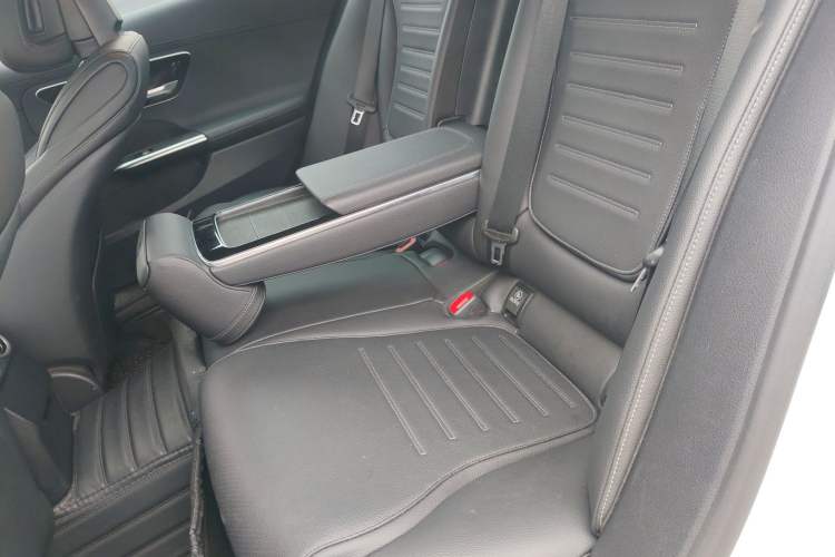 Used Mercedes-Benz C-Class 2022 C 200 L Sport Edition Left Rear Seat