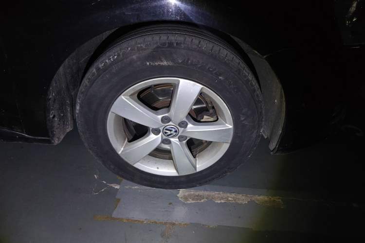 Used Volkswagen Lavida 2013 Revised Classic 1.6L Manual Fashion Edition
