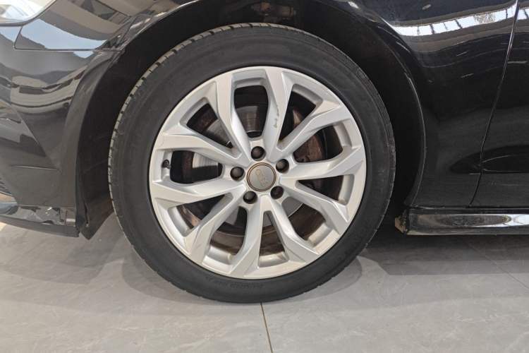 Used Audi A6L 2018 35 TFSI Collector's Edition Left Front Wheel Hub