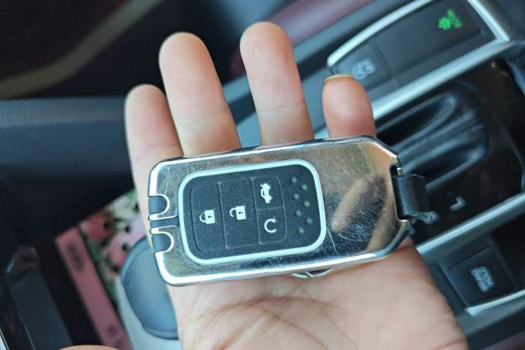 Used Honda Civic 2019 220TURBO CVT Dynamic Edition China VI Emission Standard Vehicle Key