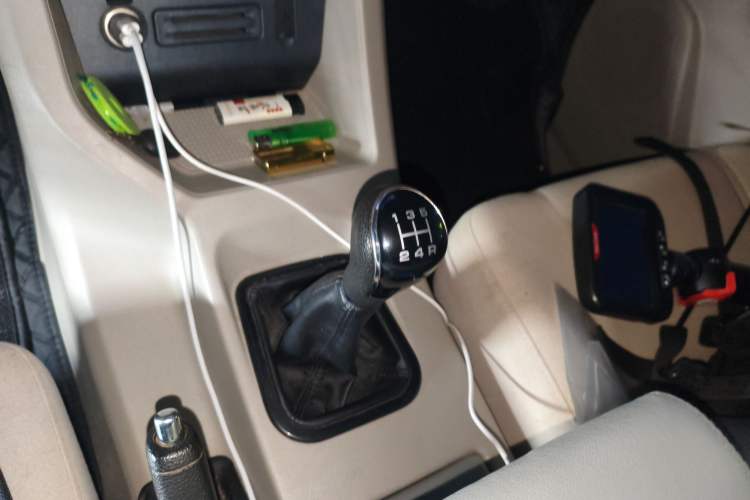 Used FORTHING Lingzhi 2019 M5L 1.6L 7-Seater Exclusive Model China VI Standard
