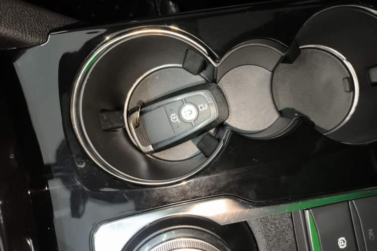 Used Ford Escape 2024 EcoBoost 245 Four-Wheel Drive ST-Line Pro Trim