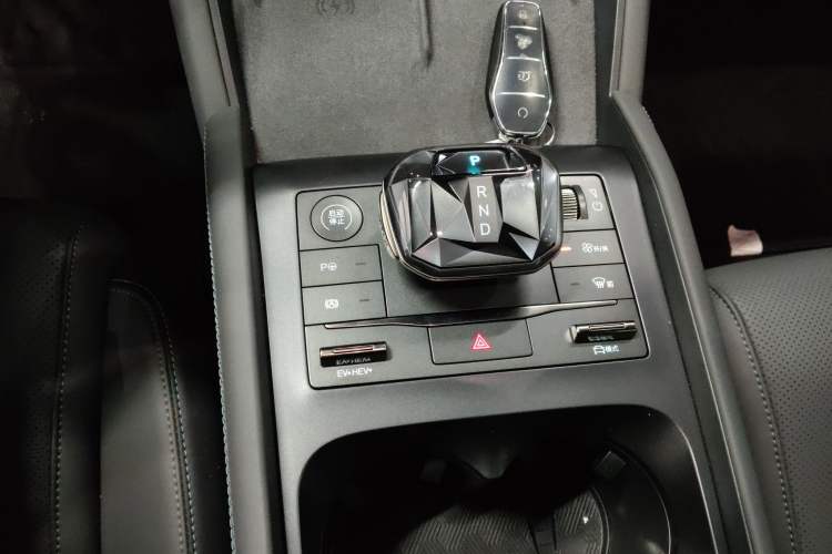 Used BYD Qin L 2025 DM-i Smart Drive 120KM Superior Model