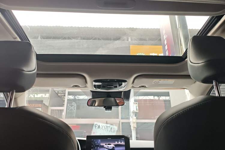 Used Toyota Camry 2024 Dual-Motor 2.0 HGVP Luxury Edition Headliner