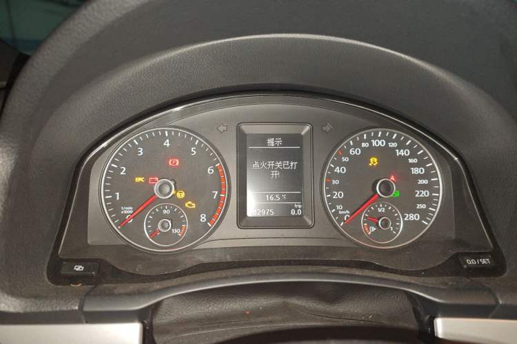 Used Volkswagen Scirocco 2010 2.0 TSI Luxury Edition Odometer Close Up